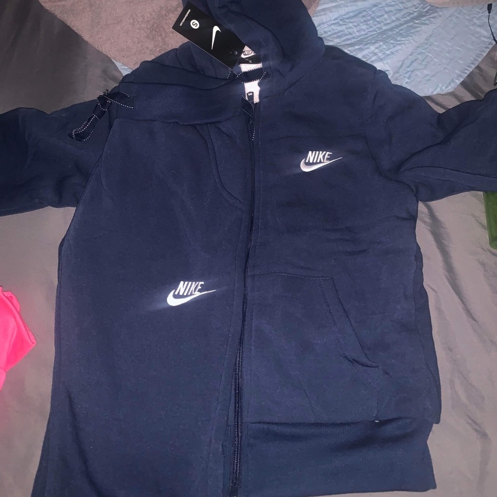 Women Small Nike Tech Jogging Suits